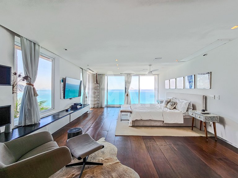 Beautiful house in Joá, with an incredible view of the sea i