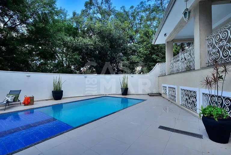 Luxuosa Mansão com Piscina no coração de São Paulo