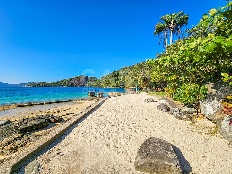 Magnífica ilha paradisíaca, em Angra dos Reis