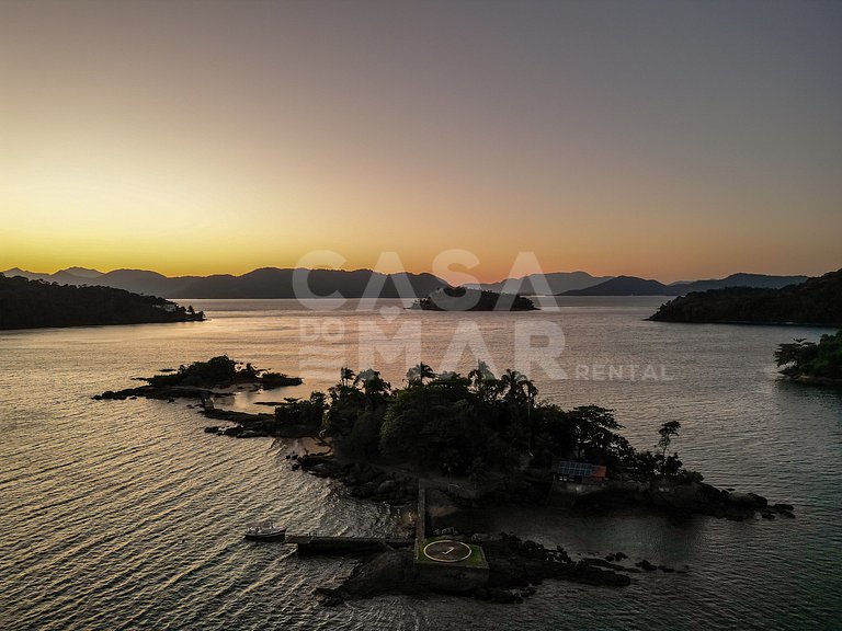 Magnífica ilha paradisíaca, em Angra dos Reis