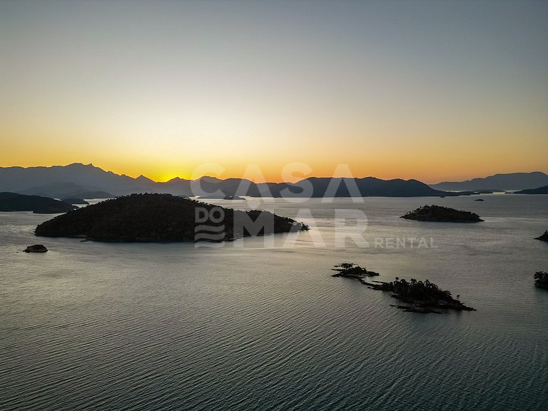 Magnífica ilha paradisíaca, em Angra dos Reis