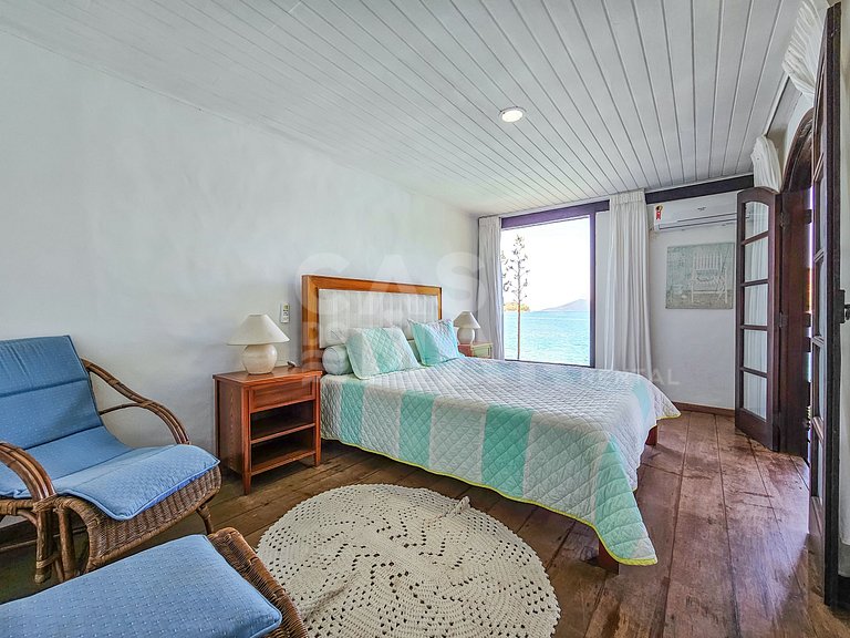 Magnífica ilha paradisíaca, em Angra dos Reis