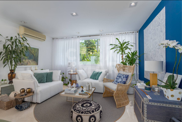 Linda casa com cinco suítes, em condomínio de alto luxo