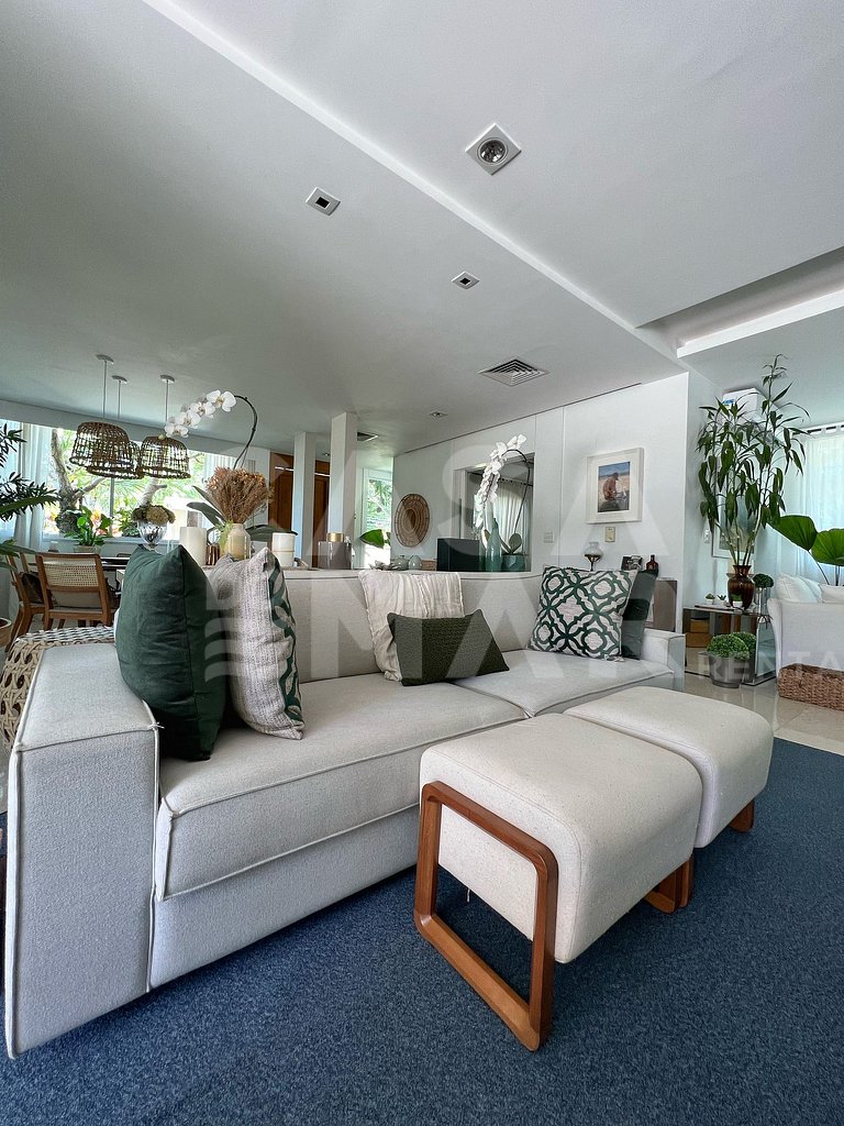 Linda casa com cinco suítes, em condomínio de alto luxo