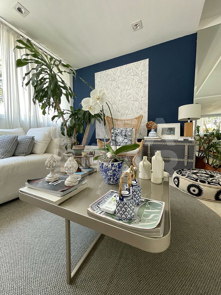 Linda casa com cinco suítes, em condomínio de alto luxo
