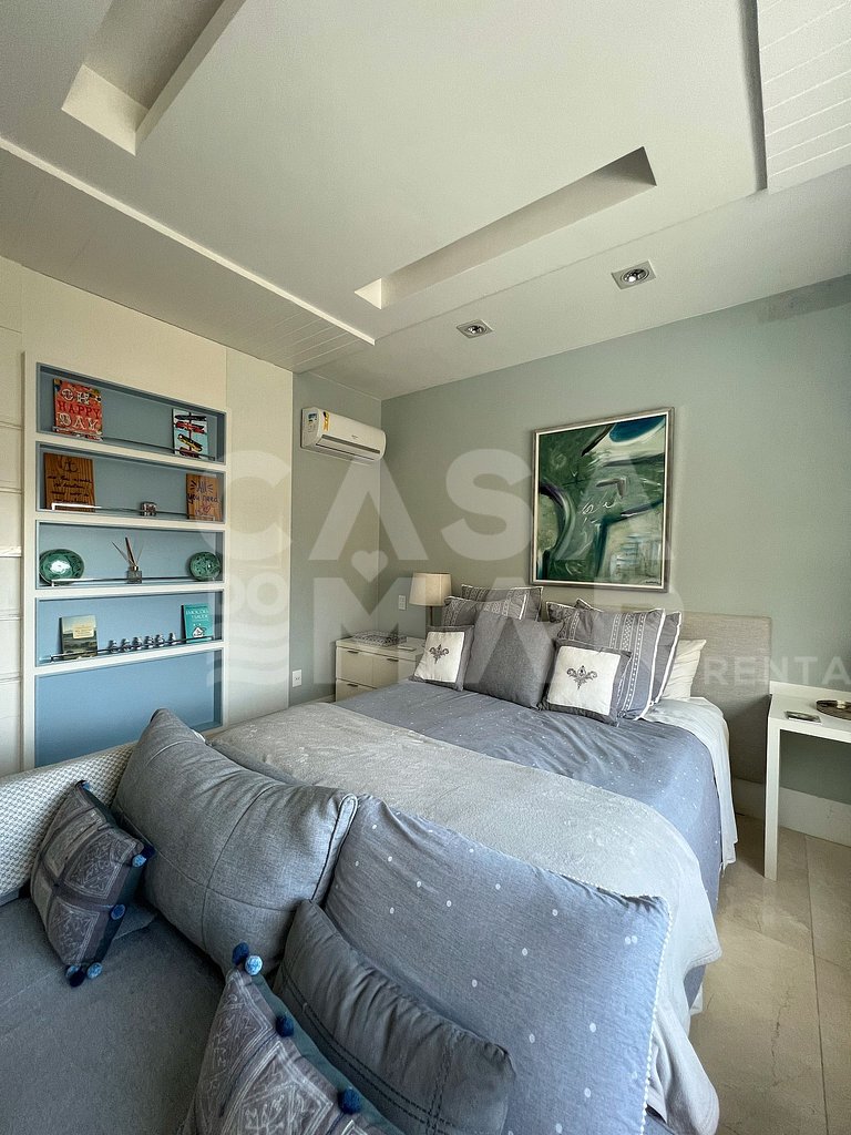 Linda casa com cinco suítes, em condomínio de alto luxo