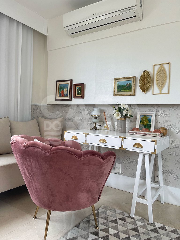 Linda casa com cinco suítes, em condomínio de alto luxo