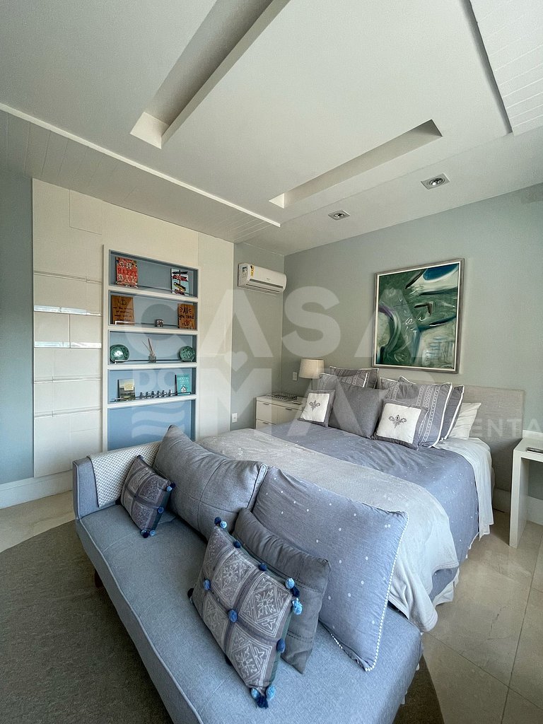 Linda casa com cinco suítes, em condomínio de alto luxo