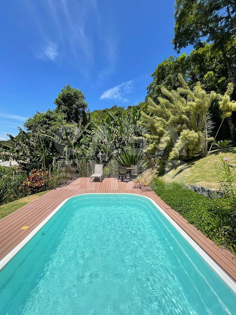 Beautiful house with 5 bedrooms, in a condominium in Recreio