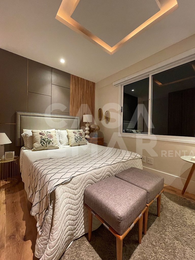 Linda casa com 4 quartos, em condomínio, próxima às praias