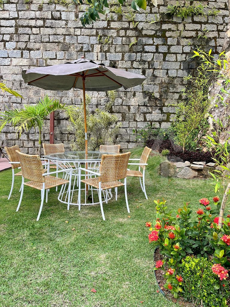 Beautiful house with 4 bedrooms, swimming pool, barbecue, in