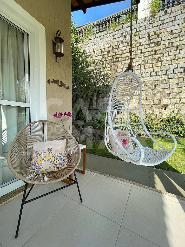 Beautiful house with 4 bedrooms, swimming pool, barbecue, in