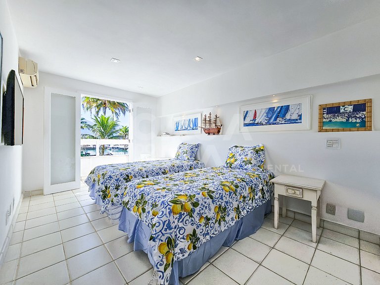 Linda casa com 6 suítes, em condomínio