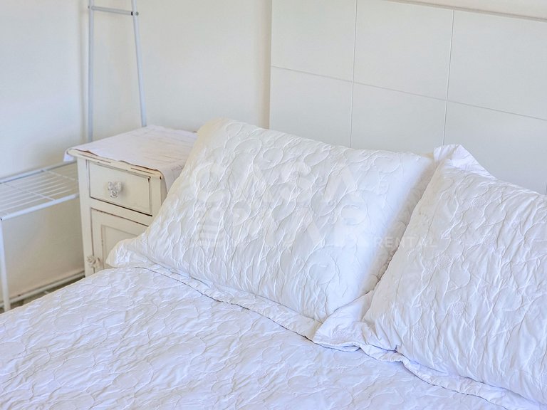 Linda casa com 6 suítes, em condomínio