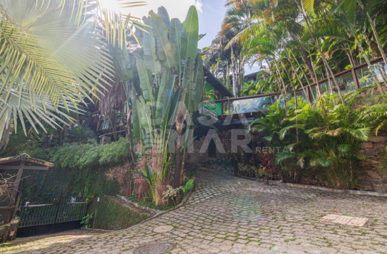 Vivencie o Luxo e a Natureza nesta linda casa