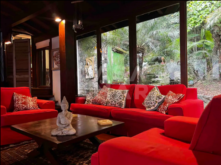 Vivencie o Luxo e a Natureza nesta linda casa