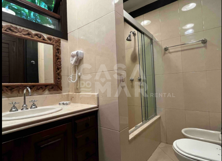 Vivencie o Luxo e a Natureza nesta linda casa