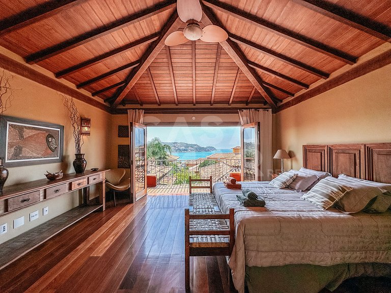 Linda casa com cinco suítes, na Ferradura