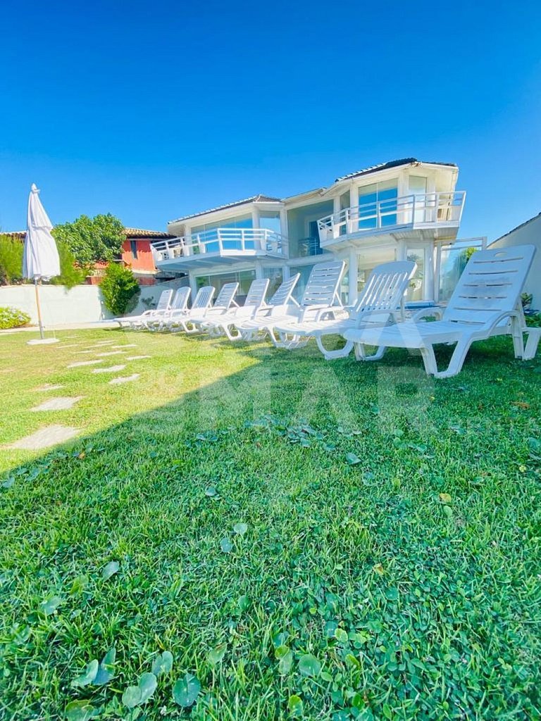 Vivencie o Luxo e a Natureza nesta linda Mansão!