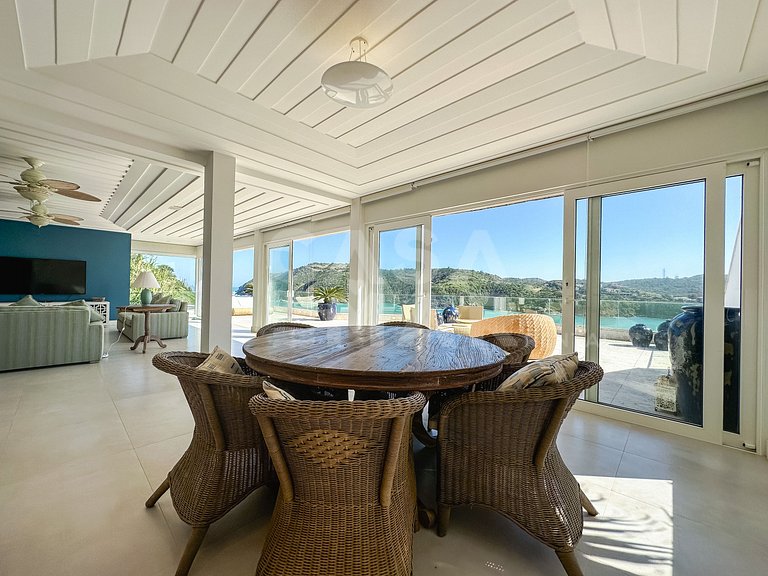 Beautiful house in Ferradura, with unique views of Ferradura
