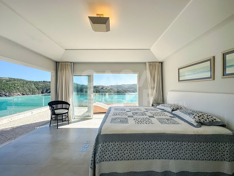 Lindíssima casa na Ferradura, com vista única da Ferradura