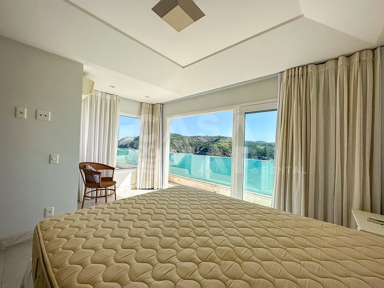 Lindíssima casa na Ferradura, com vista única da Ferradura