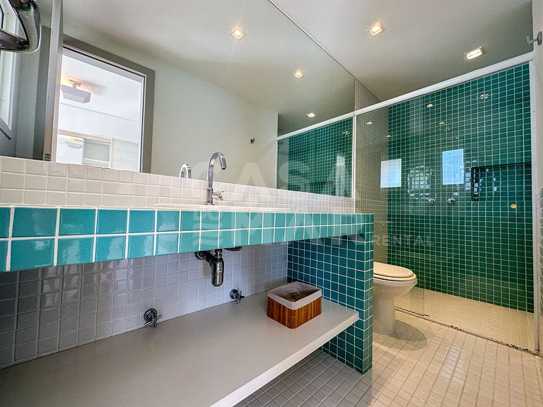 Beautiful house in Ferradura, with unique views of Ferradura