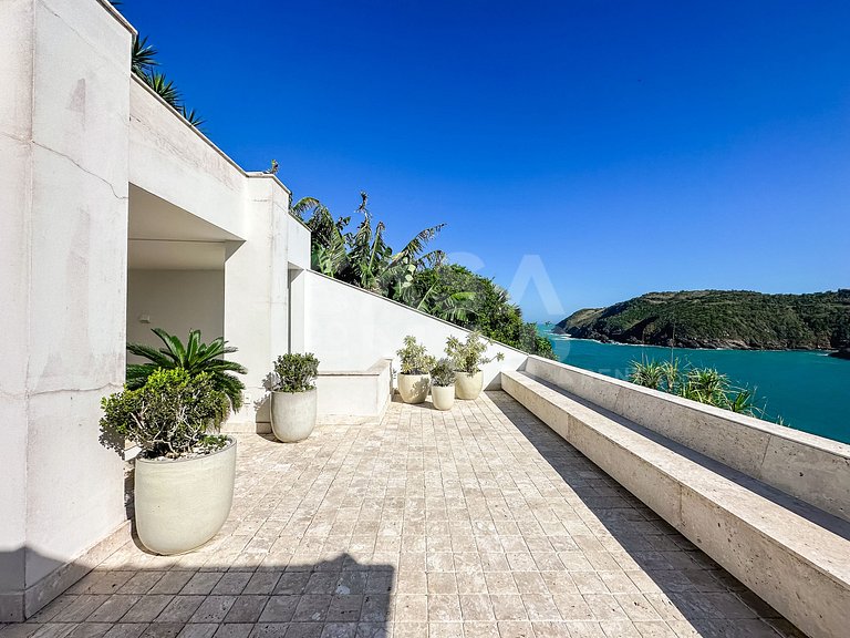 Beautiful house in Ferradura, with unique views of Ferradura