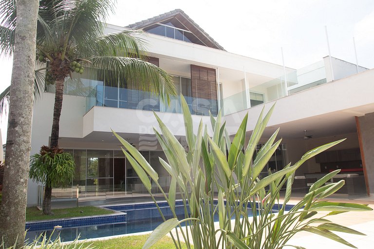 Linda Casa em Condomínio de Luxo na Barra da Tijuca