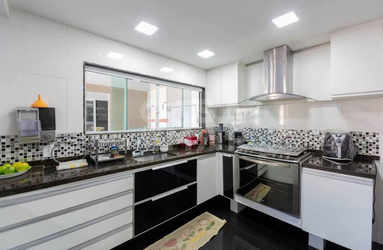Venha viver na casa dos sonhos no Recreio !